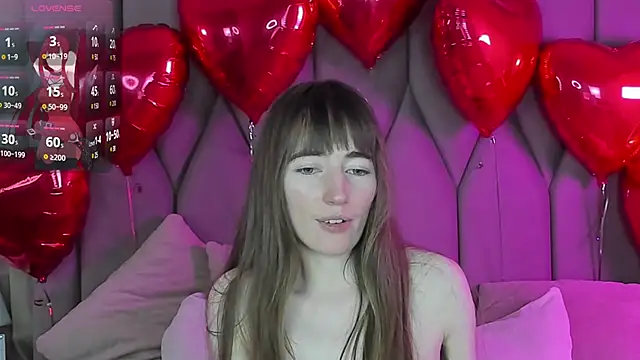 Snapshot of MillicentFarrell chatting on 10, 2, 2025 MillicentFarrell online show from 10, 2, 2025