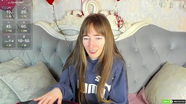 Snapshot of MillicentFarrell chatting on 19, 2, 2025 MillicentFarrell online show from 19, 2, 2025