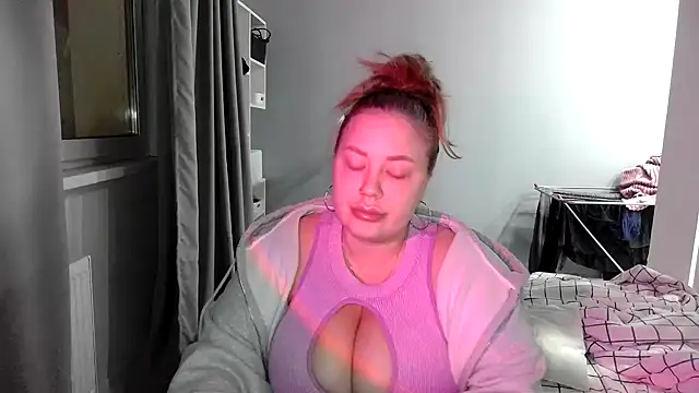 Snapshot of 96CHloe96 chatting on 23, 2, 2025 96CHloe96 online show from 23, 2, 2025