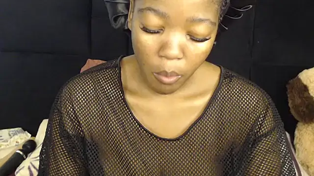 Snapshot of Busty-Londie chatting on 15, 12, 2025 Busty-Londie online show from 15, 12, 2025