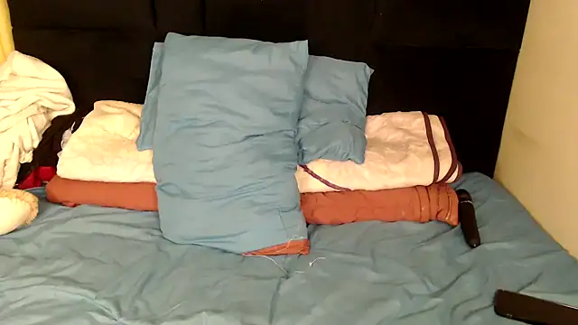 Snapshot of Busty-Londie chatting on 11, 1, 2026 Busty-Londie online show from 11, 1, 2026