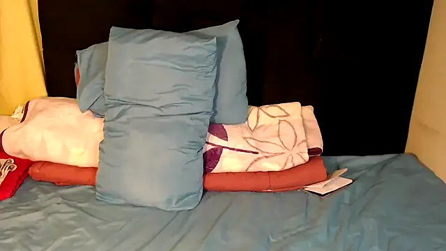 Snapshot of Busty-Londie chatting on 2, 2, 2026 Busty-Londie online show from 2, 2, 2026