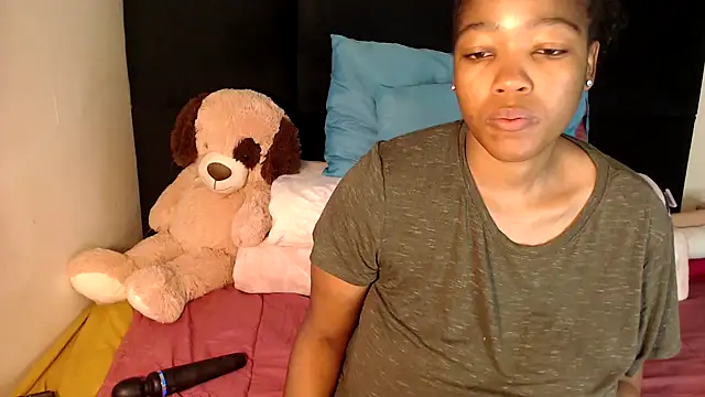 Snapshot of Busty-Londie chatting on 26, 2, 2026 Busty-Londie online show from 26, 2, 2026