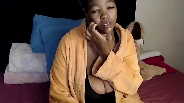 Snapshot of Busty-Londie chatting on 3, 3, 2026 Busty-Londie online show from 3, 3, 2026