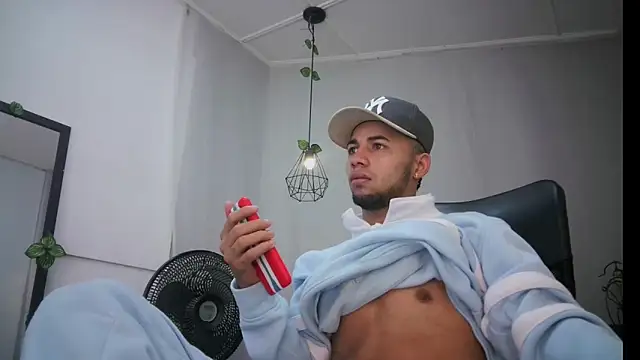 Snapshot of jhon_ath chatting on 18, 3, 2025 jhon ath online show from 18, 3, 2025