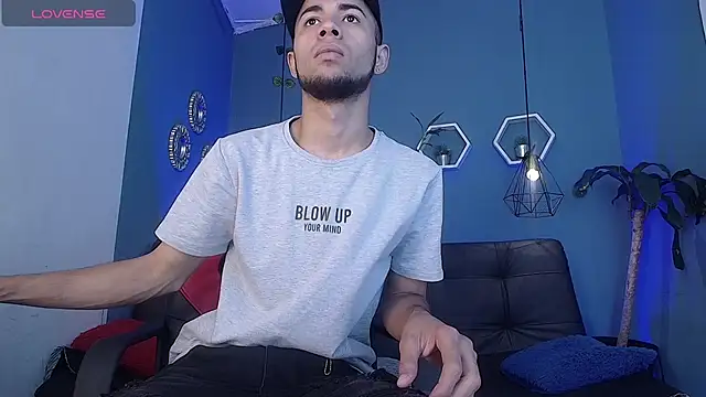 Snapshot of jhon_ath chatting on 17, 9, 2025 jhon ath online show from 17, 9, 2025