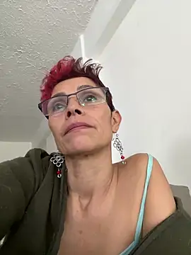 MireyaTorresGu online show from 18, 2, 2025