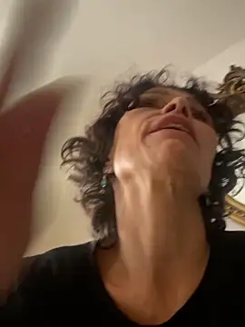 MireyaTorresGu online show from 23, 11, 2025