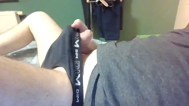 Snapshot of brtbrlss chatting on 30, 10, 2025 brtbrlss online show from 30, 10, 2025