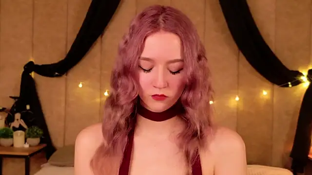 NaomiLoys online show from 30, 9, 2025