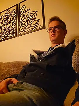 Hectorthyssen1 online show from 30, 4, 2026