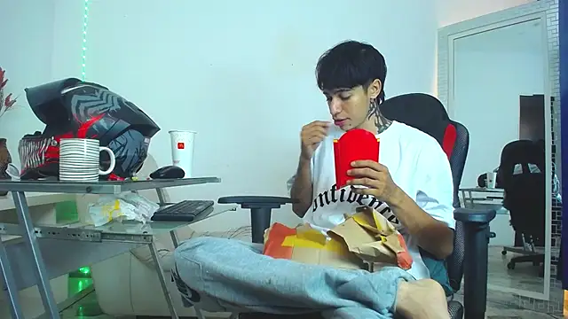 Zacktk7 online show from 25, 12, 2024