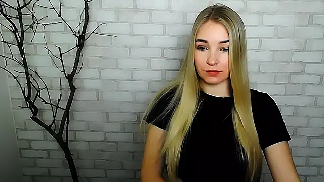 Queen ofLove online show from 15, 12, 2024