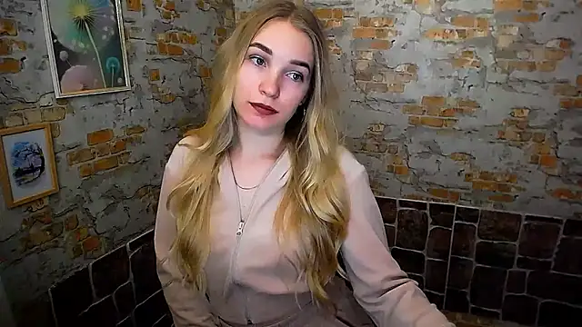 Queen ofLove online show from 19, 2, 2025