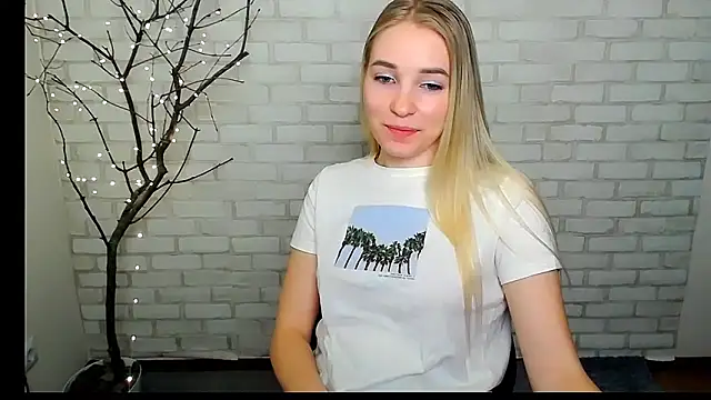 Queen ofLove online show from 21, 3, 2025