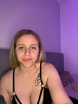 lunawolf21 online show from 14, 1, 2026