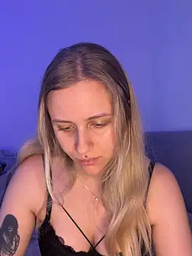 lunawolf21 online show from 17, 3, 2026