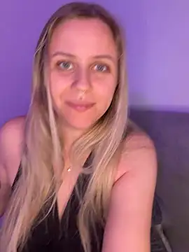 lunawolf21 online show from 23, 3, 2026