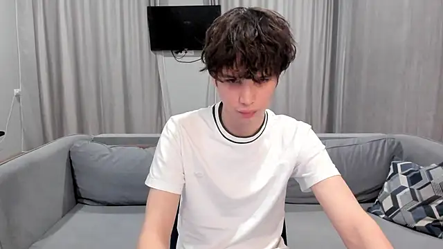 Im Shine Guy online show from 4, 12, 2024