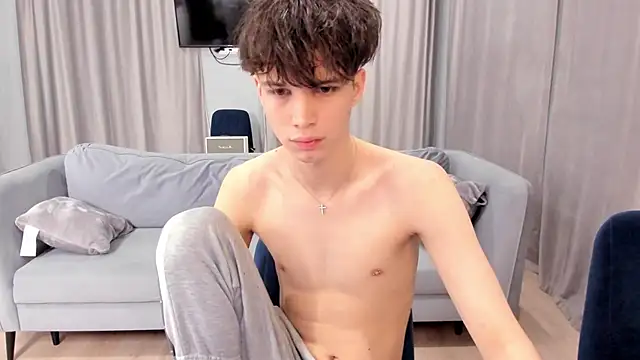 Im Shine Guy online show from 19, 12, 2024