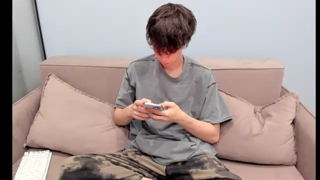 Im Shine Guy online show from 23, 10, 2025