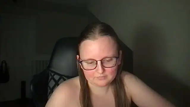 lexie lilacs online show from 18, 2, 2025