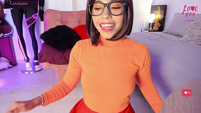 Snapshot of AndreaVelasco chatting on 5, 6, 2026 AndreaVelasco online show from 5, 6, 2026