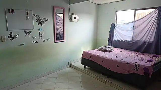 luxandracon23 online show from 12, 2, 2025