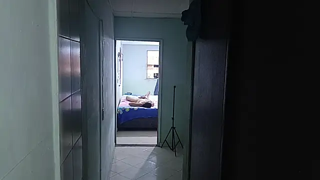 luxandracon23 online show from 24, 2, 2025