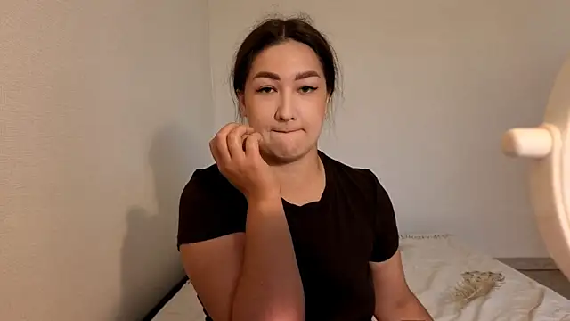 Aria Blisss online show from 9, 7, 2026