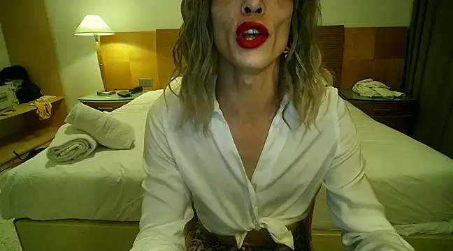 Snapshot of UnaDiosa chatting on 9, 2, 2025 UnaDiosa online show from 9, 2, 2025