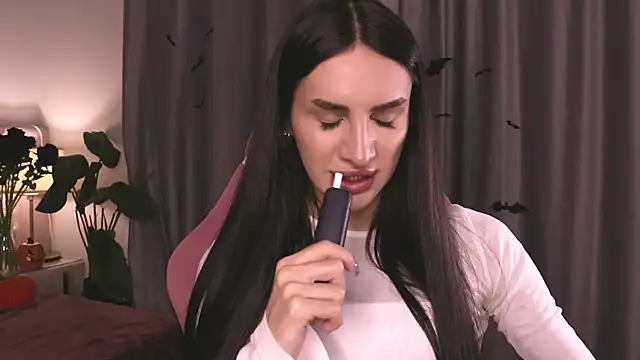 Kim Oberlin  online show from 31, 10, 2025