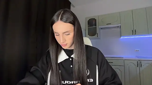 Kim Oberlin  online show from 21, 2, 2026