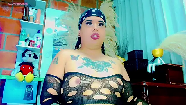 Snapshot of nauthyvalentina chatting on 14, 2, 2026 nauthyvalentina online show from 14, 2, 2026