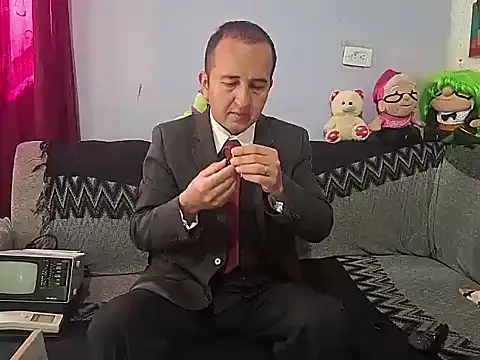 Snapshot of yazforeSolo chatting on 9, 9, 2025 yazforeSolo online show from 9, 9, 2025