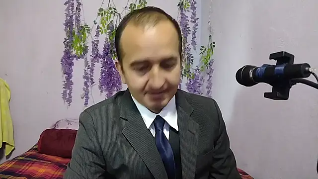 Snapshot of yazforeSolo chatting on 18, 9, 2025 yazforeSolo online show from 18, 9, 2025