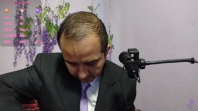 Snapshot of yazforeSolo chatting on 25, 9, 2025 yazforeSolo online show from 25, 9, 2025