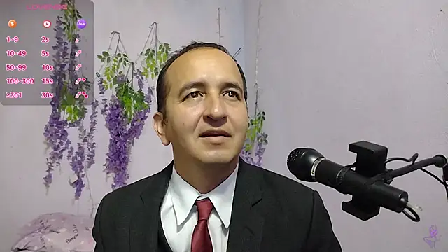 Snapshot of yazforeSolo chatting on 27, 9, 2025 yazforeSolo online show from 27, 9, 2025