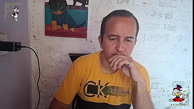 Snapshot of yazforeSolo chatting on 7, 10, 2025 yazforeSolo online show from 7, 10, 2025