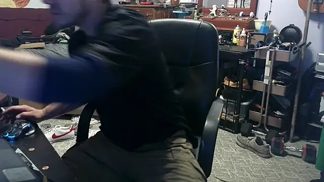 ScubaStevex online show from 2, 11, 2025