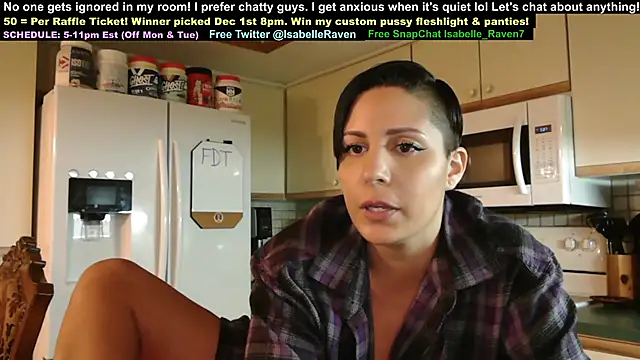 IsabelleRaven online show from 6, 11, 2025