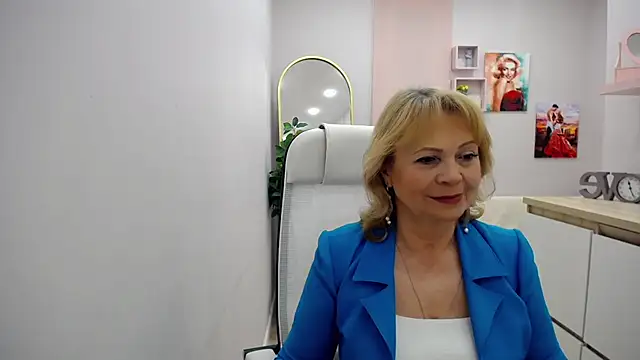Milla Cutie18 online show from 28, 4, 2026