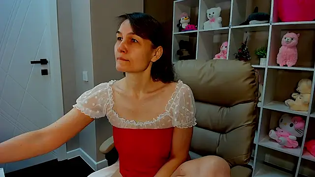 Snapshot of Lillian_White chatting on 12, 1, 2025 Lillian White online show from 12, 1, 2025