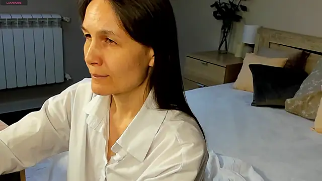 Snapshot of Lillian_White chatting on 8, 2, 2025 Lillian White online show from 8, 2, 2025