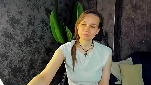 Lillian White online show from 6, 5, 2026