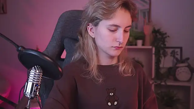 LuxRayi online show from 13, 1, 2025