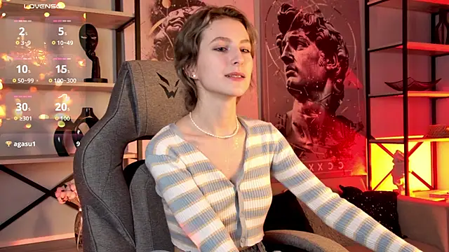 LuxRayi online show from 17, 9, 2025