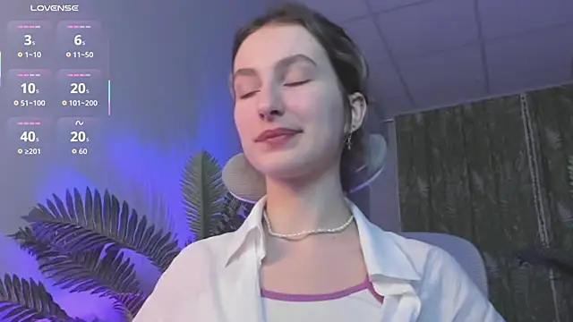 Snapshot of LuxRayi chatting on 16, 1, 2026 LuxRayi online show from 16, 1, 2026