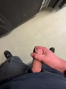 Snapshot of Abenteuerman chatting on 10, 12, 2024 Abenteuerman online show from 10, 12, 2024