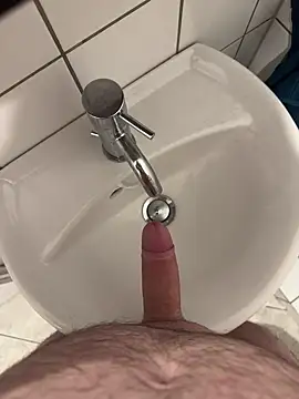 Snapshot of Abenteuerman chatting on 23, 12, 2024 Abenteuerman online show from 23, 12, 2024